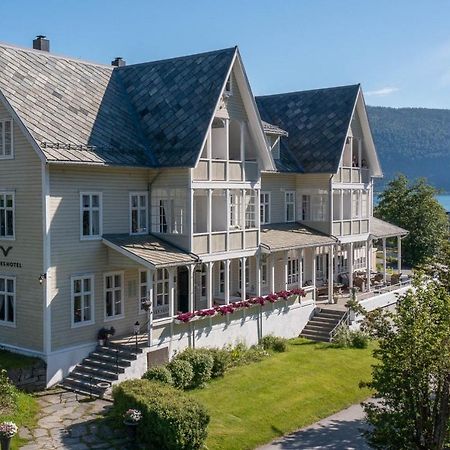 Visnes Hotel Stryn Kültér fotó
