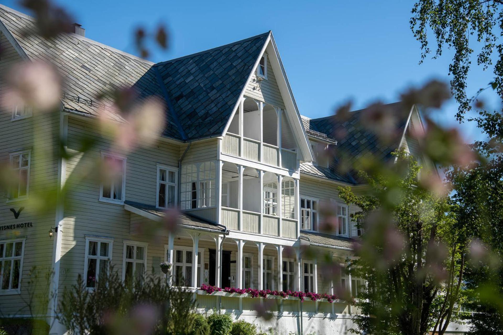 Visnes Hotel Stryn Kültér fotó