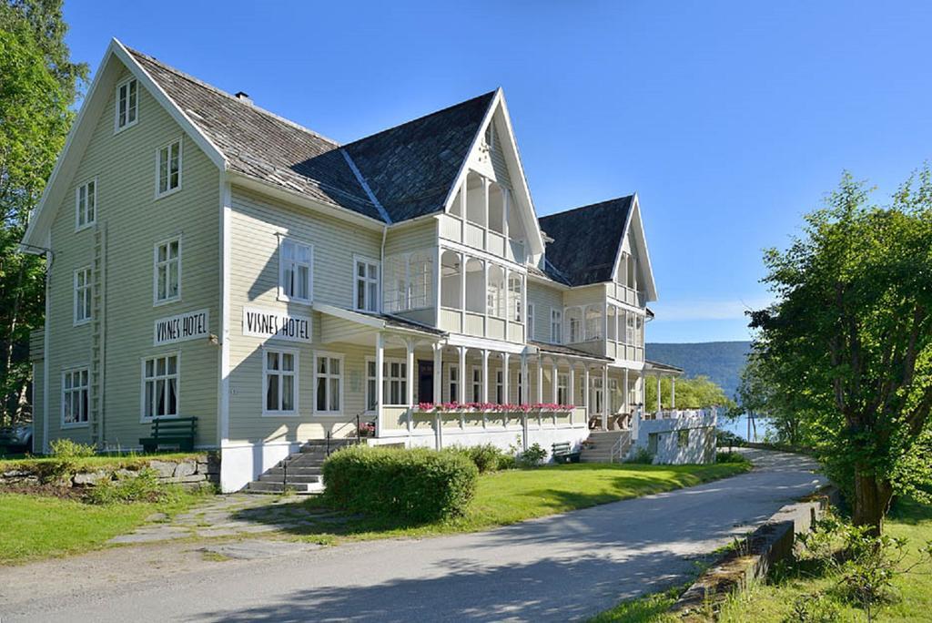 Visnes Hotel Stryn Kültér fotó