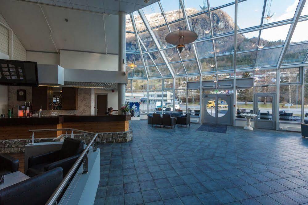 Visnes Hotel Stryn Kültér fotó